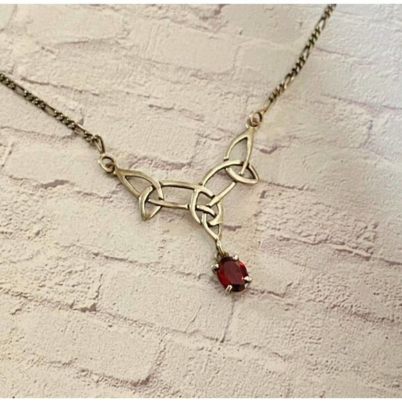 Vintage Sterling Silver Celtic Garnet Necklace - Picture 4 of 4
